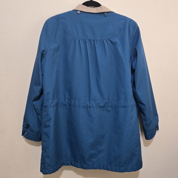 LONDON FOG Vintage Women's Blue Coat With Removable Tan Faux Fur Lining Size 8 - Picture 5 of 16